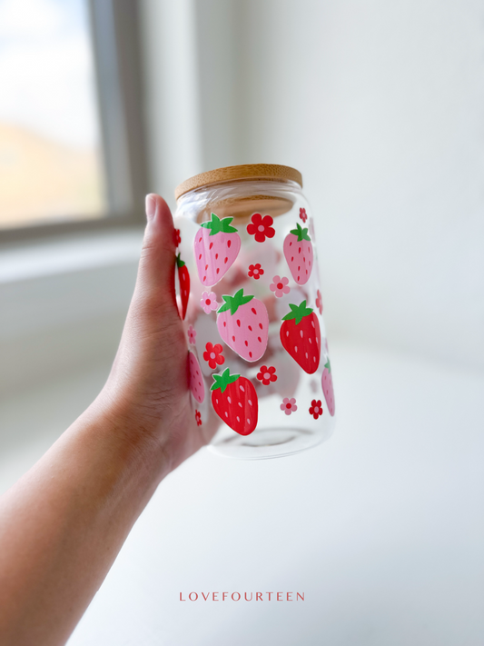 Strawberries - Beer Can Glass with glass straw and lid (16 oz.)